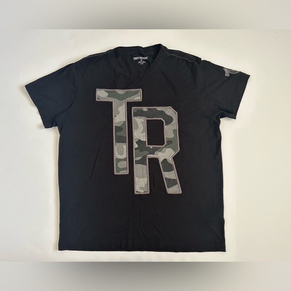 True Religion Camo TR Logo Letters Black T-Shirt Sz. XL.